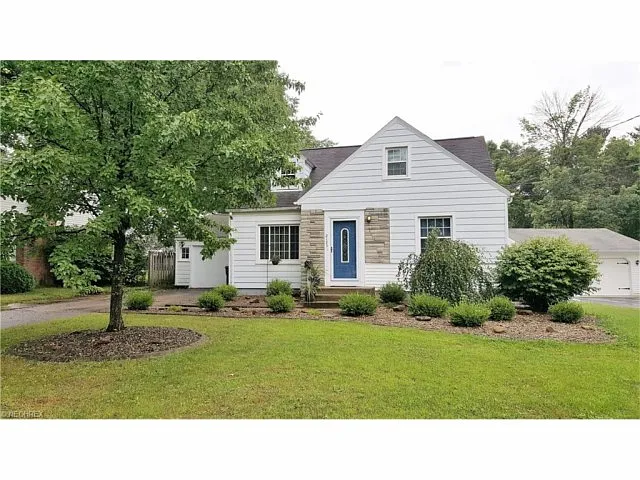 2125 Gregory Ave photo 1