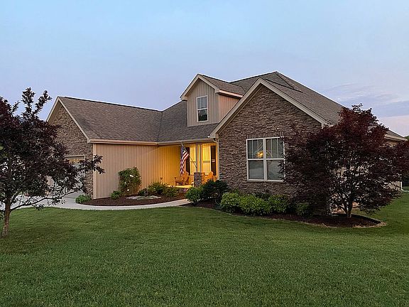 2nd image of 3717 Willow Lake Cir