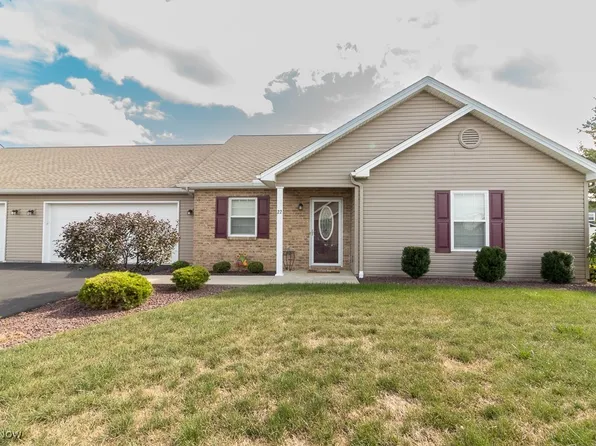 170 Sandy Ct Unit 22, New Middletown, OH 44442