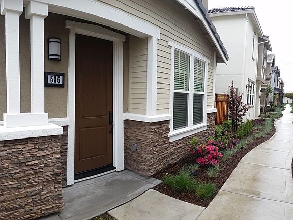 2nd image of 535 Aspen Way