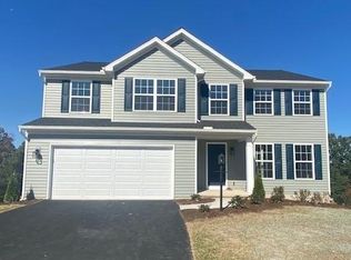 60 Holly Ln, Etters, PA 17319