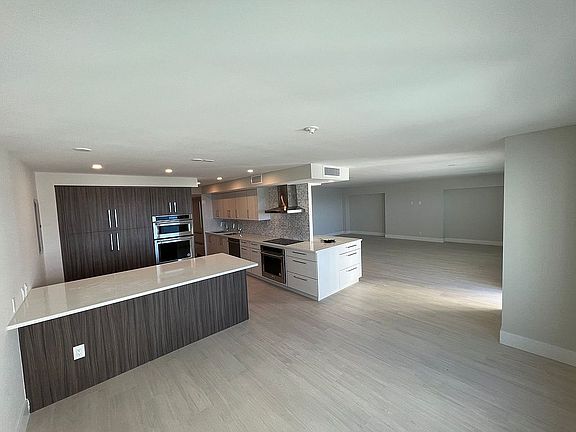 4th image of 3900 Galt Ocean Dr APT 906