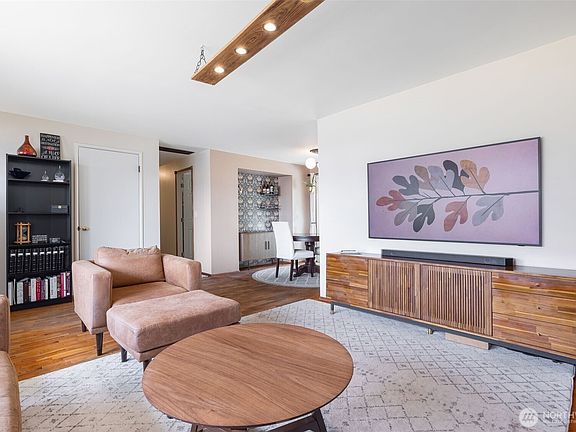 4th image of 21216 30th Avenue S