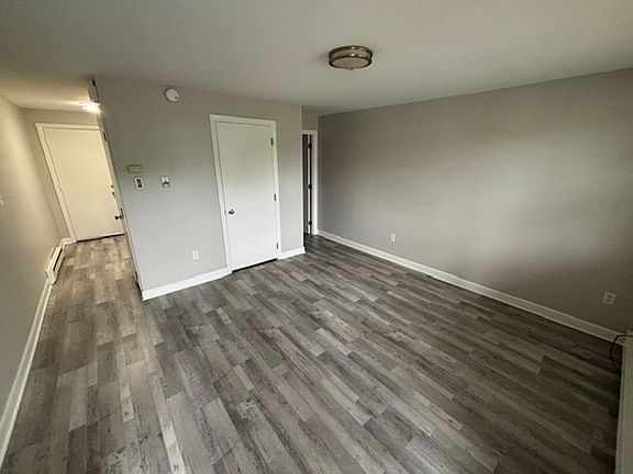 5th image of 101-105 Heywood Ave #11