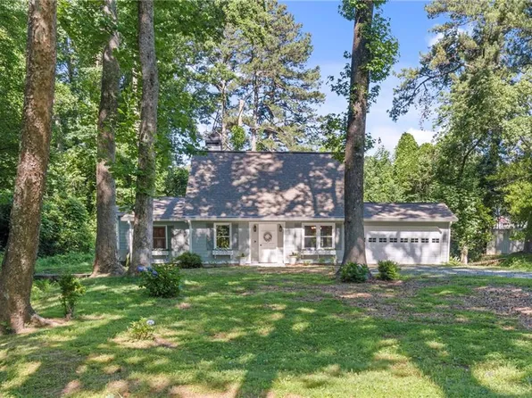 2545 Jewell Dr, Marietta, GA 30066