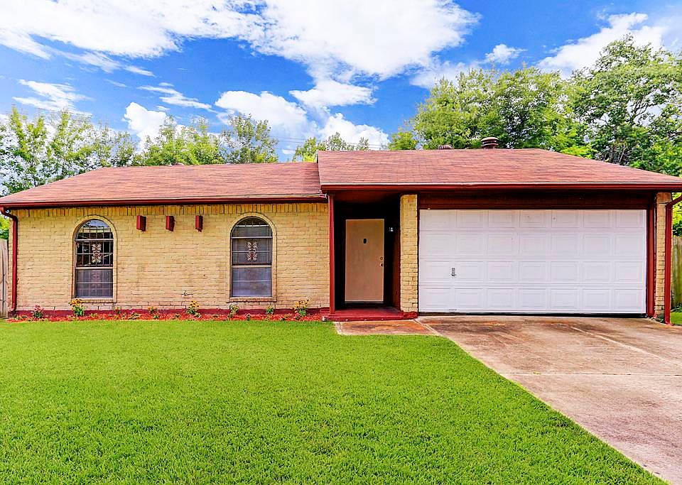 1st image of 16839 Rapidcreek Dr