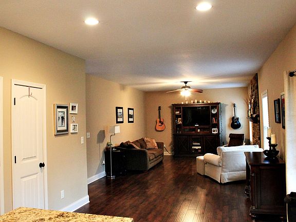 2nd image of 1417 Brew Moss Dr