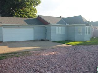 44076 Highway 3, Remsen, IA 51050