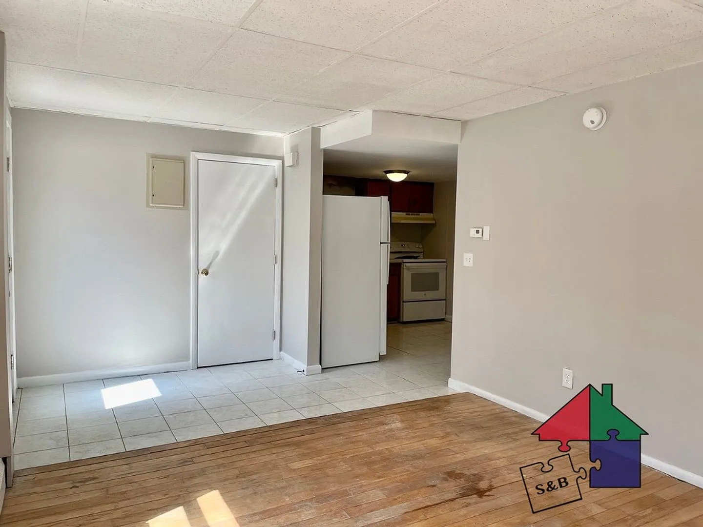 13-17 Warren St — Photo 3