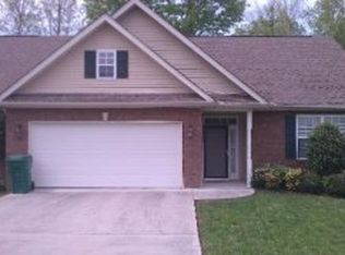 7211 Oakfield Ln, Powell, TN 37849