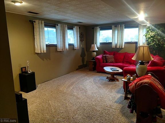 2nd image of 1110 Skylark Ln