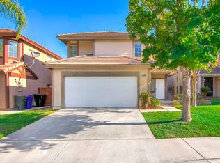 16392 Goldentree Ave, Fontana, CA 92337