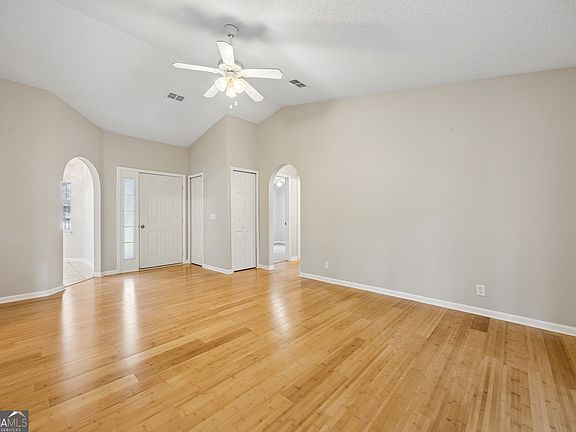 4th image of 872 Mission Trace Dr