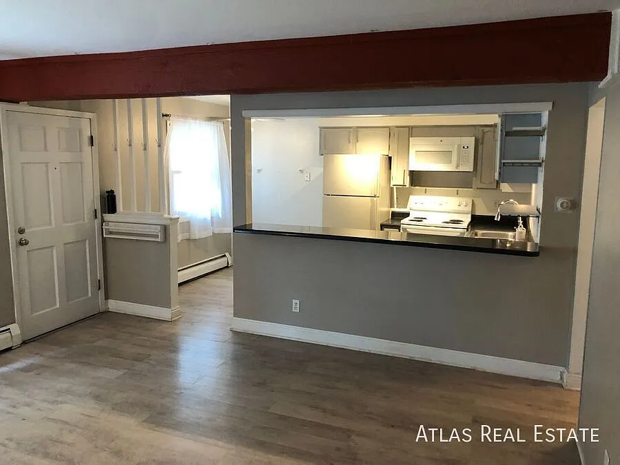 3 bed, 2.5 bath Townhome for rent! Great Location! Available soon! — Photo 3