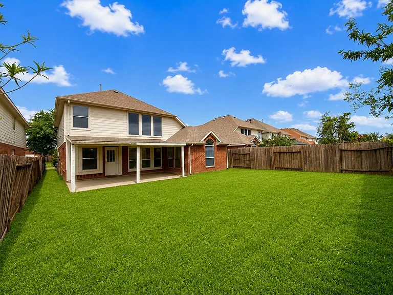7219 Brookville Ln — Photo 30