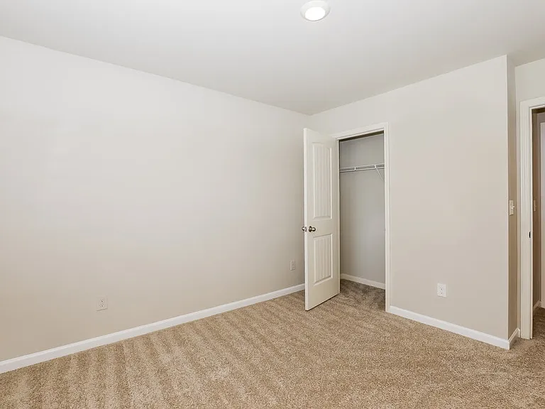 12222 Shelby Ct — Photo 14