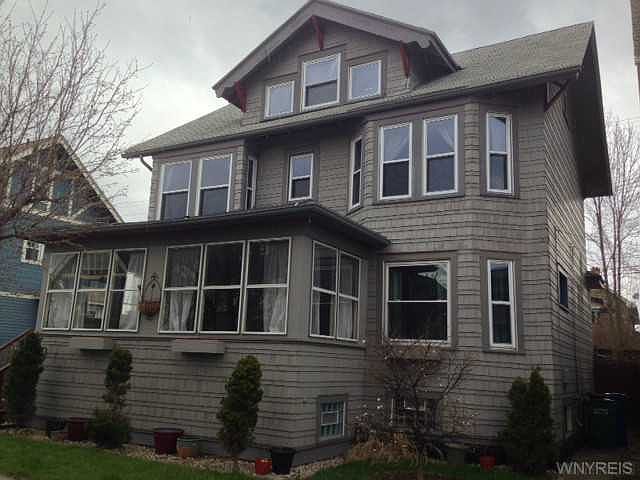 1st image of 25 Revere Pl