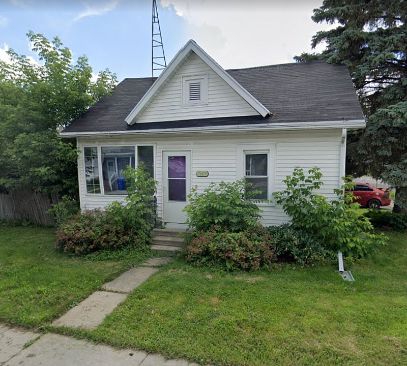 1st image of 1427 N Clark St
