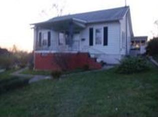 307 6th St, Ravenna, KY 40472