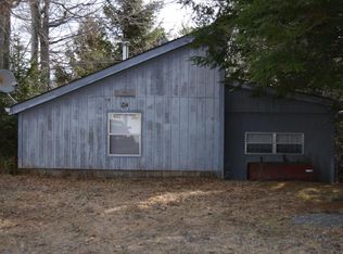 214 Willow Ln, Greentown, PA 18426