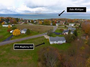 3113 Mayberry Hl, Petoskey, MI 49770