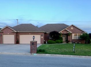 1008 Copper Oaks Dr, Carl Junction, MO 64834