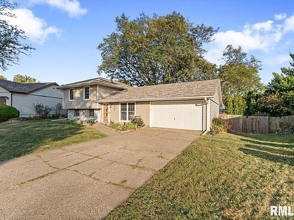 3rd image of 5803 Fillmore Ln