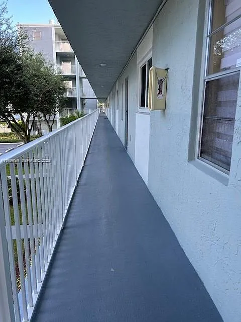 Cypress Bend Condominium — Photo 3