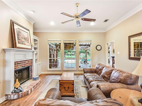 4th image of 117 Laurel Oaks Ln