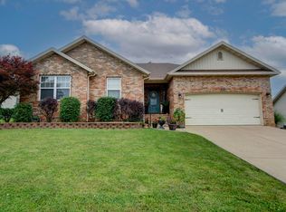 571 Cherrywood Ave, Republic, MO 65738