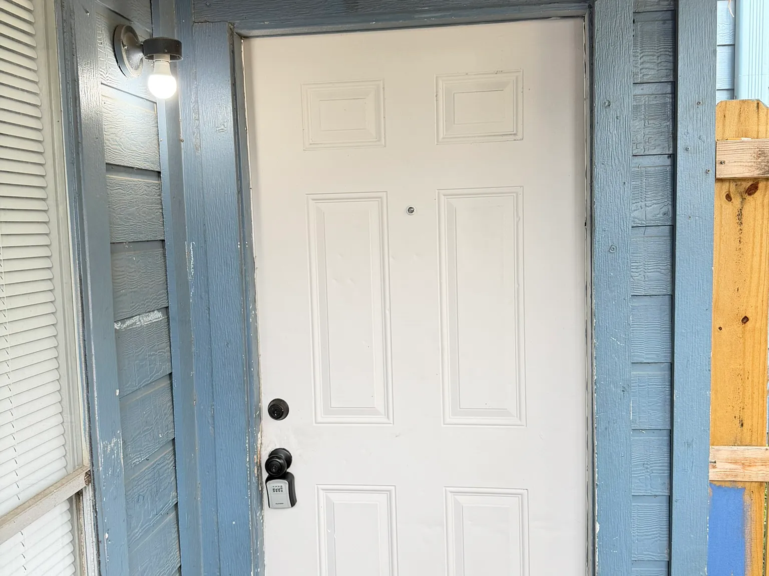 10001 Westpark Dr — Photo 2