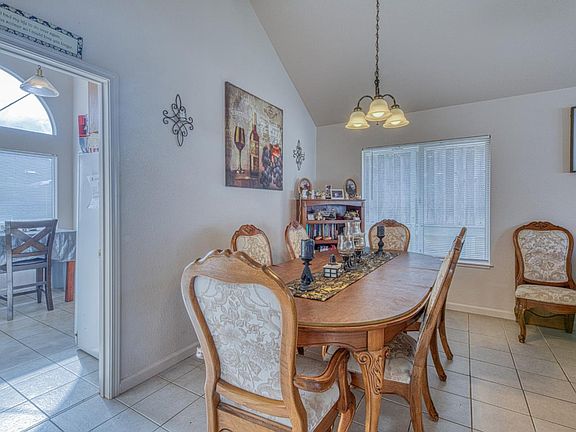 5th image of 796 Riverton Way