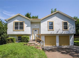 6508 NE 45th St, Kansas City, MO 64117