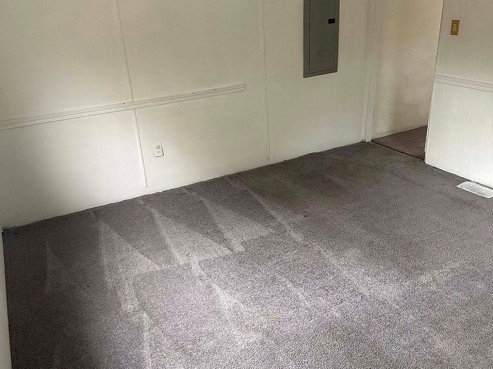 2nd image of 3514 Ridge Rd