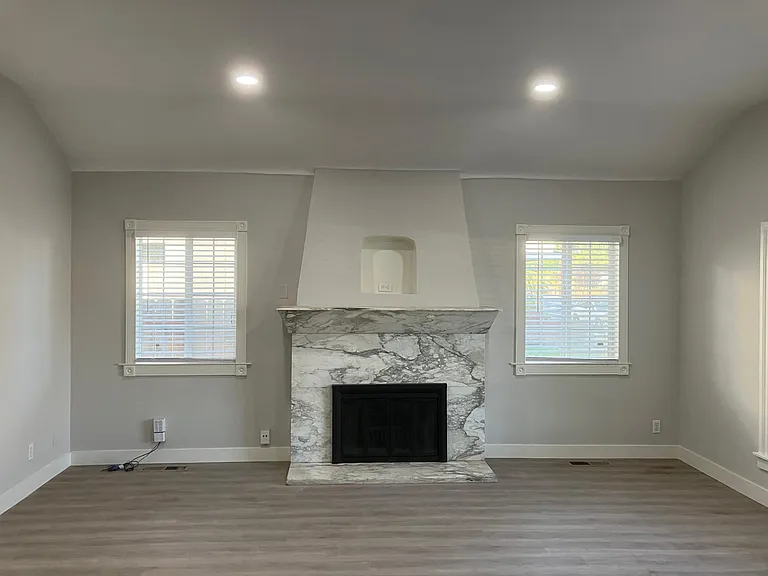 1536 Jefferson Ave — Photo 4