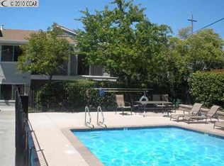 1074 Wesley Ct APT 4, Walnut Creek, CA 94597