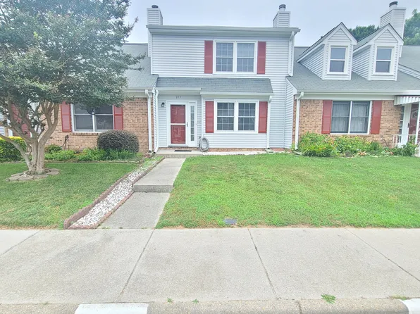 213 Manchester Way, Yorktown, VA 23692