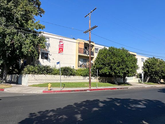 5th image of 7055 Lennox Ave #1B-1Ba-600Sqft