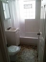 3rd image of 3415 N Marshfield Ave APT 2e