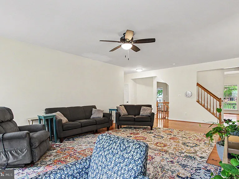 15812 Ibsen Pl — Photo 7