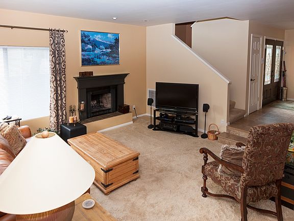 5th image of 28106 Glengarry Ln