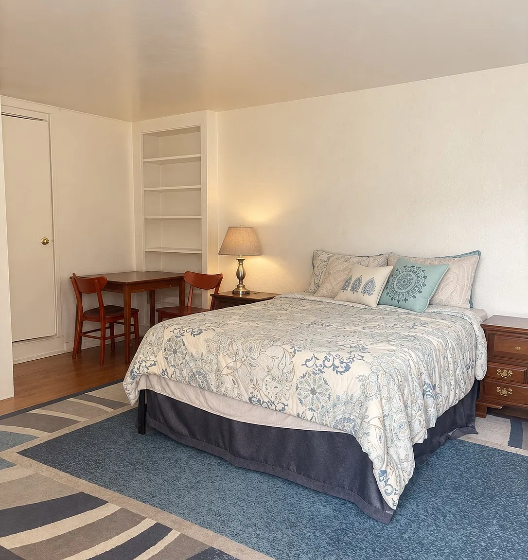 Studio, 300 sqft, $1,490 — Photo 1