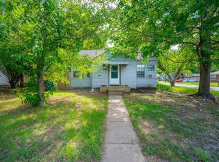 1102 N Terrace Dr, Wichita, KS 67208