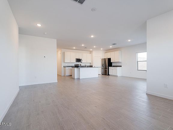 5th image of 42510 W Krista Drive