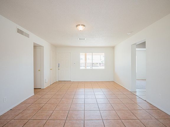 2nd image of 3536 W Orangewood Ave