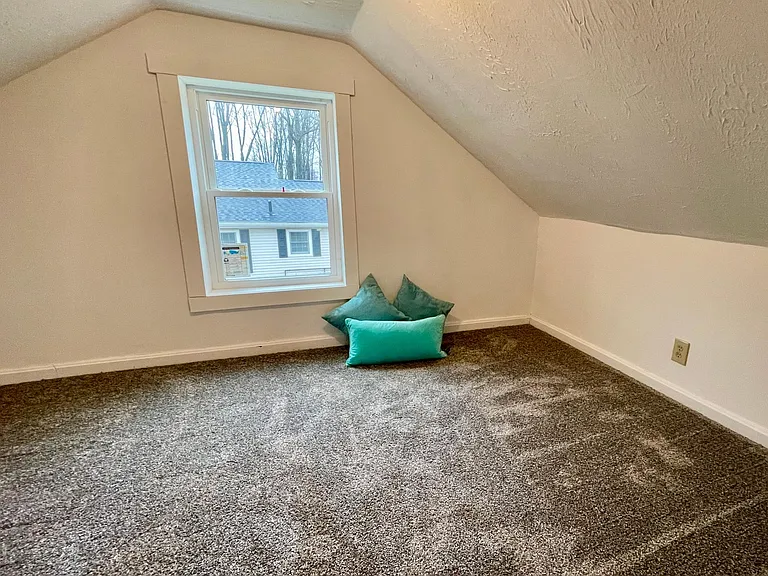 4450 Cynthia Dr — Photo 31