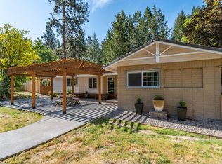 151 Elaine Dr, Grants Pass, OR 97527