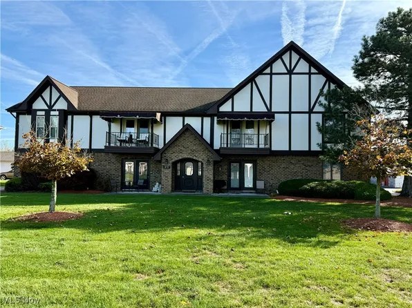 870 Pearson Cir Unit 4, Boardman, OH 44512