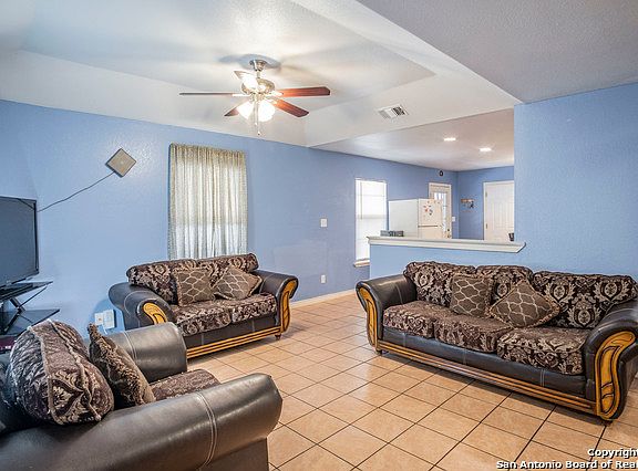 5th image of 305 S San Felipe Ave
