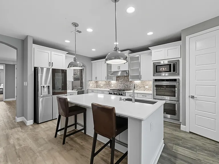 2413 Barton Creek Blvd — Photo 7